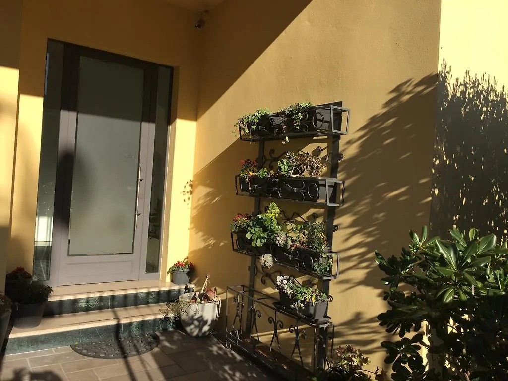 Guesthouse Flora Lodi 0*,  Italien